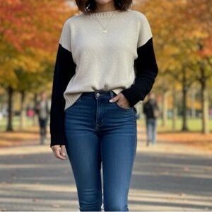 Forever 21 Metallic Knit Sweater M